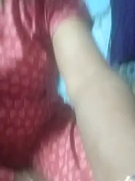 Snapshot of Zaara101 chatting on 04/07/26, 05:46 Zaara101 online show from 04/07/26, 05:46