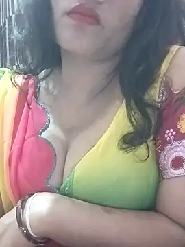 Snapshot of Zaara101 chatting on 07/01/26, 06:18 Zaara101 online show from 07/01/26, 06:18