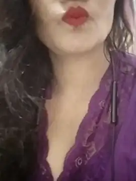 Snapshot of Zaara101 chatting on 07/03/26, 03:40 Zaara101 online show from 07/03/26, 03:40