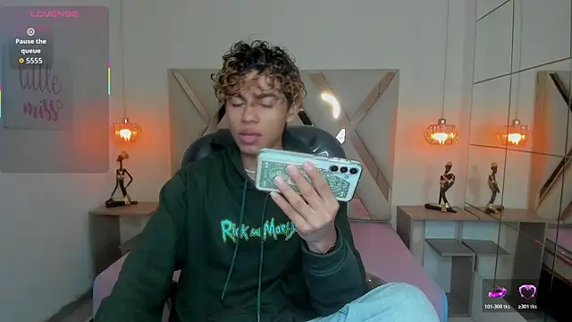 Anyelo Twink online show from 05/18/26, 04:07