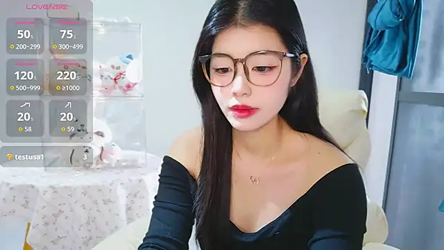 Snapshot of -XiaoYu-777 chatting on 03/01/26, 08:38 -XiaoYu-777 online show from 03/01/26, 08:38