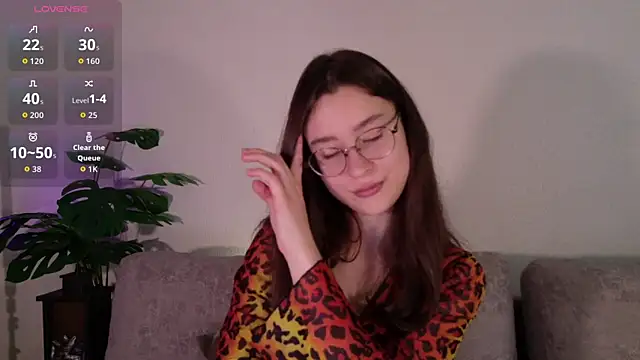 Snapshot of classy____ chatting on 07/04/26, 04:24 classy online show from 07/04/26, 04:24