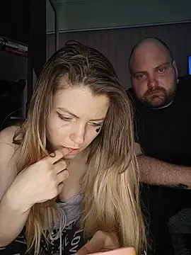 MochiNy4n online show from 05/25/26, 05:41