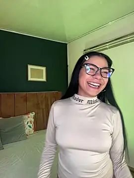 Snapshot of Little_Lexyy chatting on 06/23/26, 05:27 Little Lexyy online show from 06/23/26, 05:27