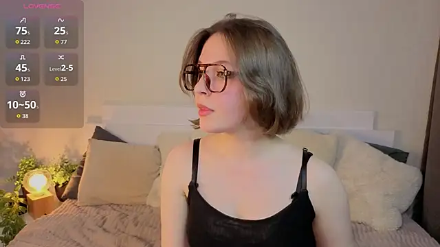 Snapshot of Next2Marie chatting on 04/24/26, 05:54 Next2Marie online show from 04/24/26, 05:54