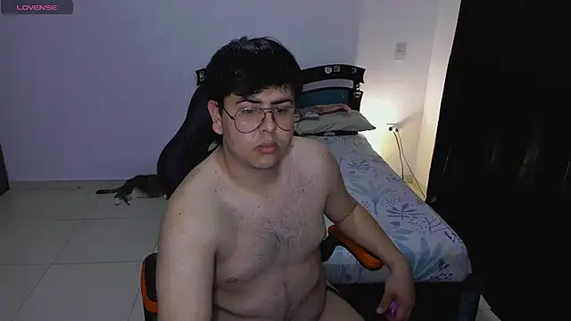 Snapshot of Dylan_cr chatting on 03/27/26, 04:18 Dylan cr online show from 03/27/26, 04:18