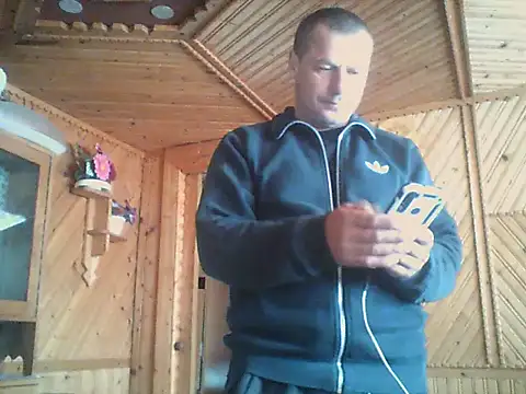 Snapshot of Ivan9iutt chatting on 04/23/26, 10:14 Ivan9iutt online show from 04/23/26, 10:14