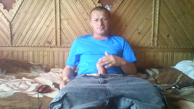 Snapshot of Ivan9iutt chatting on 05/25/26, 04:13 Ivan9iutt online show from 05/25/26, 04:13