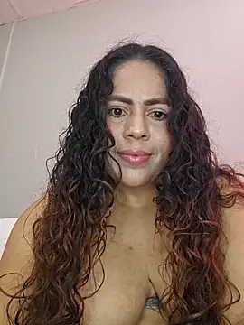  Zhamira online show from 02/05/26, 03:16