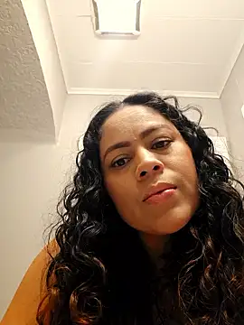  Zhamira online show from 03/01/26, 04:42