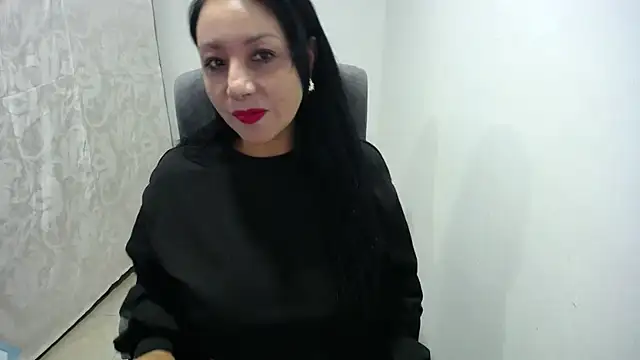 soyElena46 online show from 04/14/26, 12:11