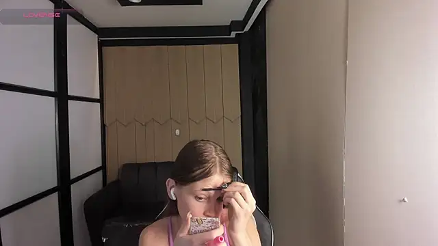 ElviraRosse1 online show from 01/13/26, 12:32