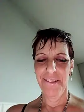 Juguetonafogosa5 online show from 02/08/26, 06:22