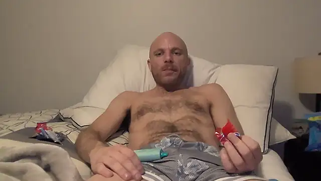 Snapshot of FrankieFuckMe chatting on 02/02/26, 11:47 FrankieFuckMe online show from 02/02/26, 11:47