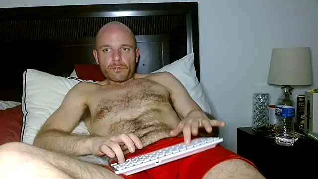 Snapshot of FrankieFuckMe chatting on 03/02/26, 01:41 FrankieFuckMe online show from 03/02/26, 01:41