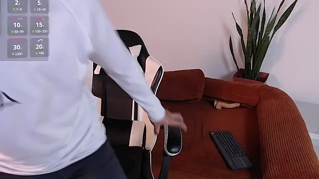 Snapshot of DarrenColleen chatting on 02/20/26, 09:48 DarrenColleen online show from 02/20/26, 09:48