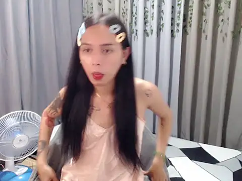 Snapshot of LOVELYMAYUMIE chatting on 12/07/24, 01:51 LOVELYMAYUMIE online show from 12/07/24, 01:51