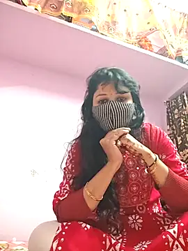 Snapshot of Priyaji7575 chatting on 01/13/26, 01:05 Priyaji7575 online show from 01/13/26, 01:05