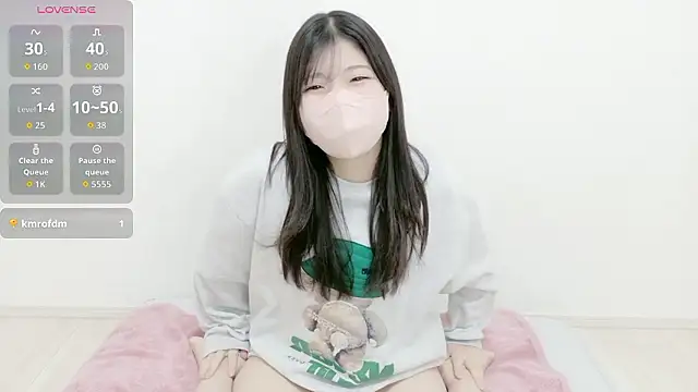 Snapshot of RIN_ch_00 chatting on 02/07/26, 09:40 RIN ch 00 online show from 02/07/26, 09:40