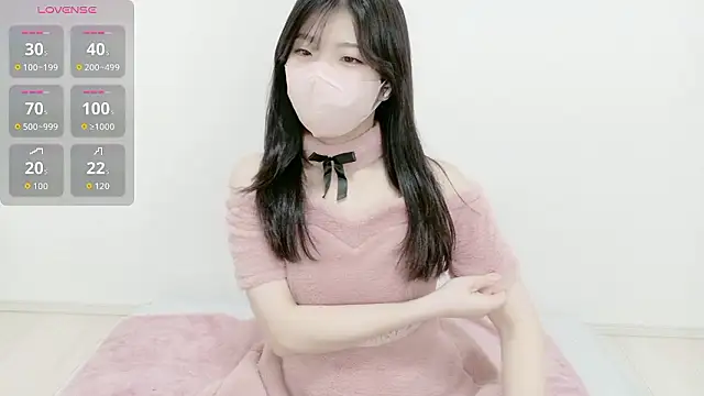 Snapshot of RIN_ch_00 chatting on 02/13/26, 10:17 RIN ch 00 online show from 02/13/26, 10:17