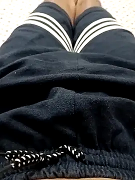 Uzieham22 online show from 04/08/26, 06:19