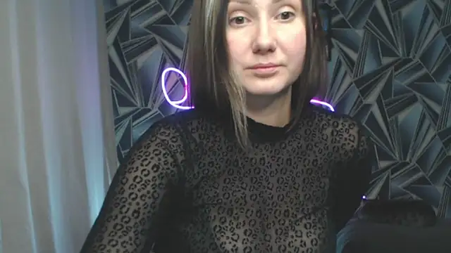 NikkiKiss    online show from 03/30/26, 05:03