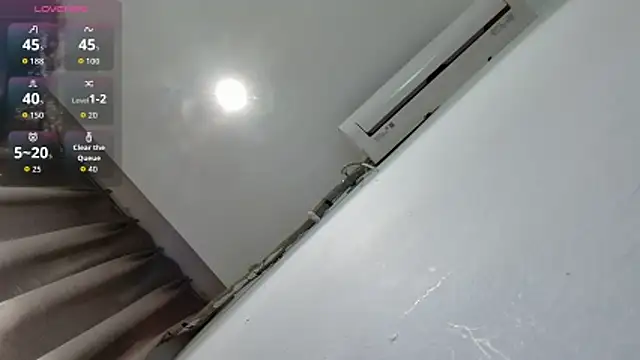 Mia-zhan online show from 02/05/26, 11:48