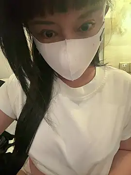 Mia-zhan online show from 05/22/26, 09:09
