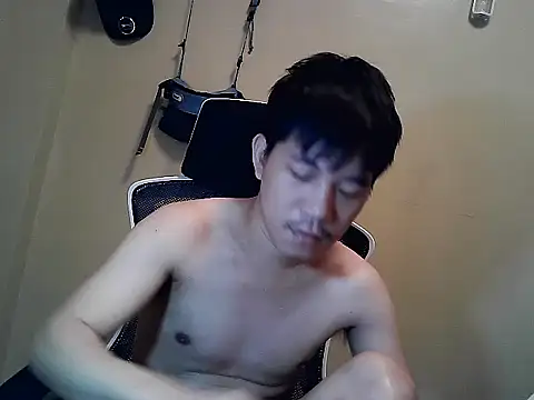 asian guy67 online show from 04/18/26, 12:36