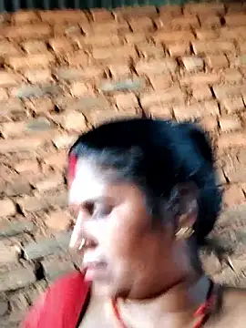 Hot di97 online show from 03/28/26, 12:38