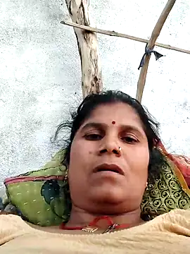 Snapshot of Hot_di97 chatting on 05/08/26, 12:54 Hot di97 online show from 05/08/26, 12:54
