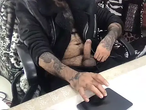 BlazeHart online show from 01/11/26, 02:33