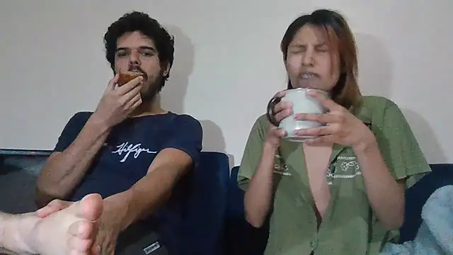 Snapshot of mindymiaw chatting on 02/12/26, 12:05 mindymiaw online show from 02/12/26, 12:05