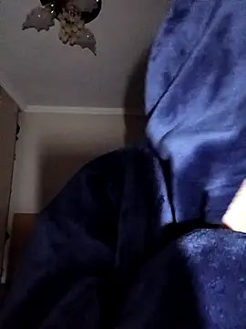 VelvetQueenXx online show from 02/09/26, 04:00