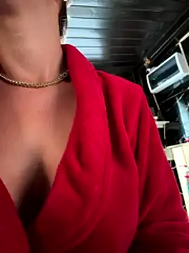 Missolevelvet online show from 05/17/26, 08:12