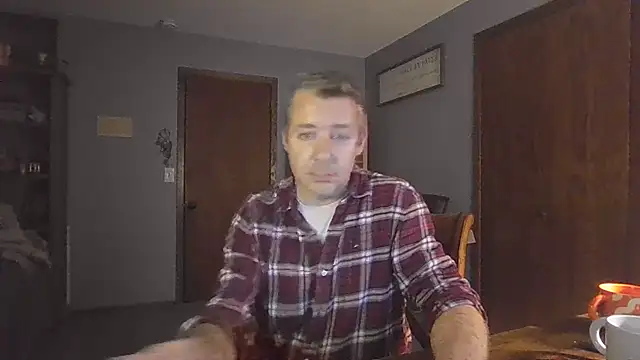 chrisw8140 online show from 04/15/26, 02:07