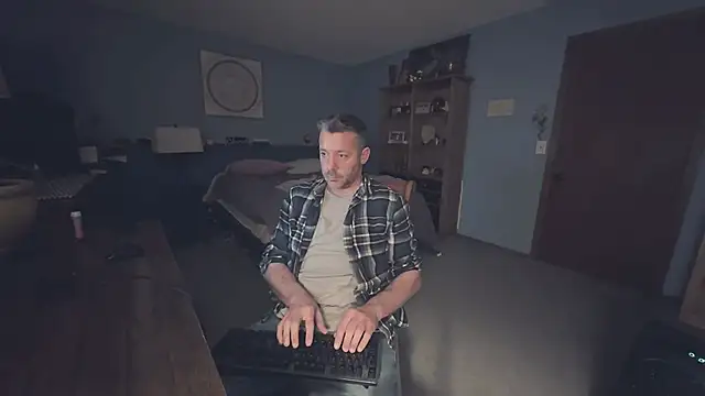 chrisw8140 online show from 05/02/26, 03:33