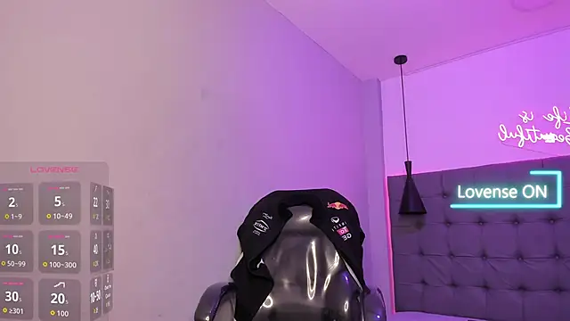 scarletcherry18 online show from 06/27/26, 12:22