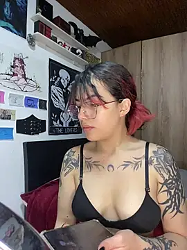 Snapshot of neo_vampy chatting on 02/22/26, 10:41 neo vampy online show from 02/22/26, 10:41