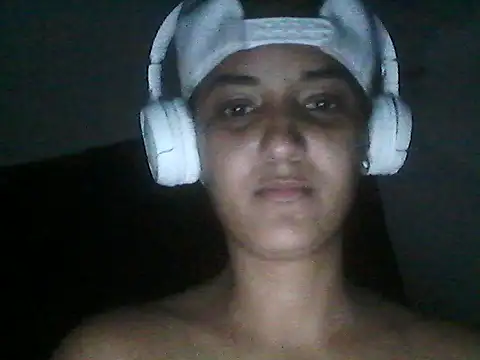 Camilita2112 online show from 01/12/26, 04:39