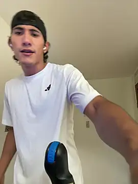 emilio rivs online show from 06/19/26, 01:59
