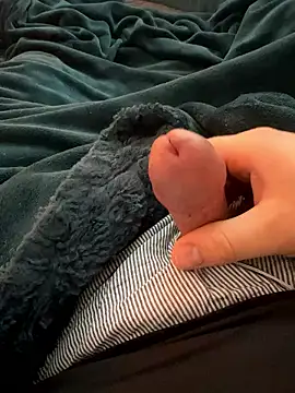 Snapshot of BadBear_17 chatting on 01/14/26, 07:25 BadBear 17 online show from 01/14/26, 07:25