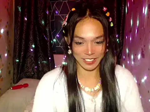 Snapshot of mariadeluxe chatting on 06/27/26, 01:21 mariadeluxe online show from 06/27/26, 01:21