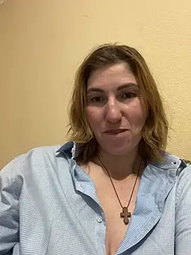 Snapshot of _Crystal_2 chatting on 01/16/26, 05:06 Crystal 2 online show from 01/16/26, 05:06