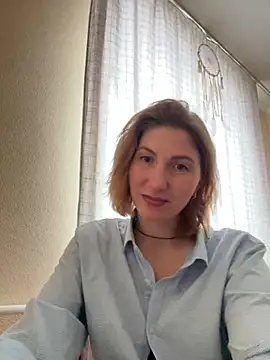 Snapshot of _Crystal_2 chatting on 02/07/26, 01:26 Crystal 2 online show from 02/07/26, 01:26