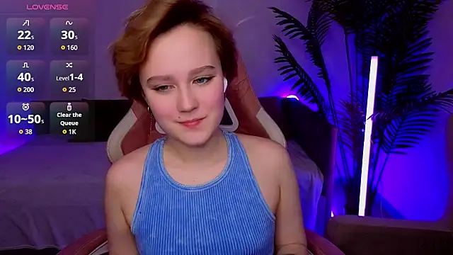 Snapshot of Ellie_Heavenly chatting on 03/04/26, 08:20 Ellie Heavenly online show from 03/04/26, 08:20