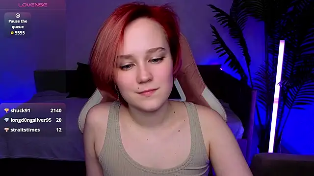 Ellie Heavenly online show from 04/01/26, 01:41