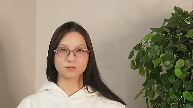 CecilaHilgers online show from 01/15/26, 08:19