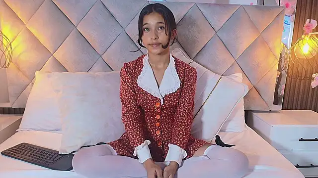 Snapshot of Real_virgin_Pussy chatting on 02/25/26, 07:23 Real virgin Pussy online show from 02/25/26, 07:23