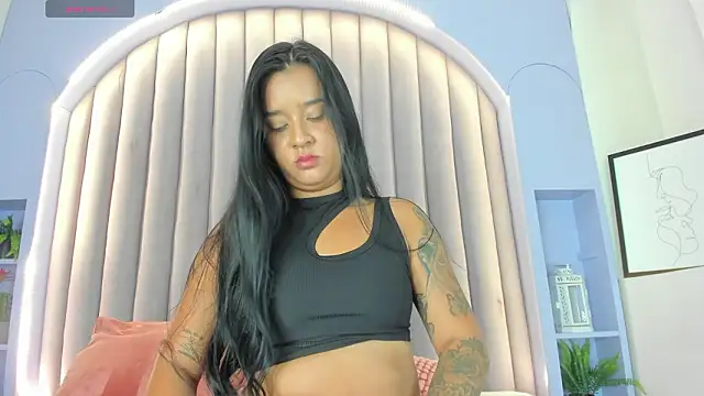 ChloeeMiller   online show from 02/12/26, 11:49